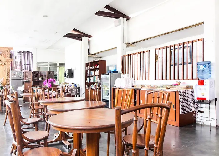 Reddoorz Syariah near Wijilan Yogyakarta Hotel