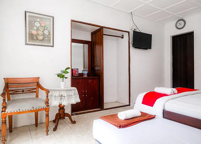 Reddoorz Syariah near Wijilan Yogyakarta Hotel